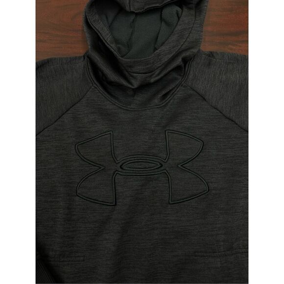 Under Armour Boys Black Loose Fit Hoodie Size Small - Picture 2 of 5